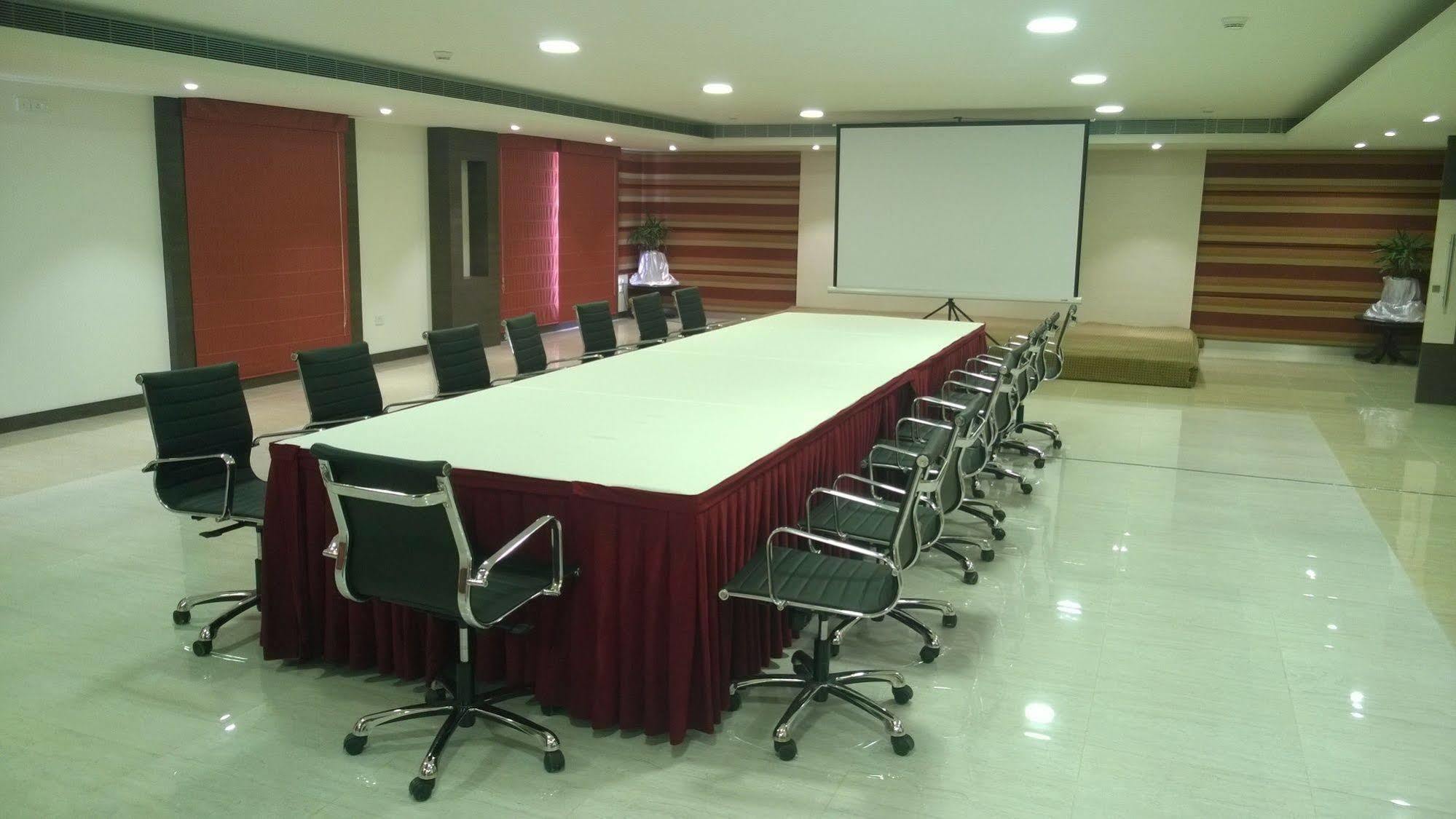 Regency Tiruttani By Grt Hotels Thiruttani Exteriér fotografie