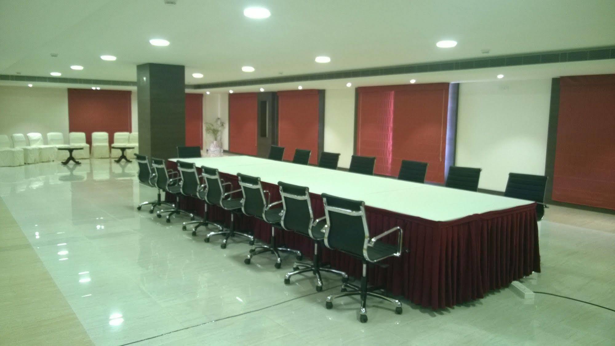 Regency Tiruttani By Grt Hotels Thiruttani Exteriér fotografie
