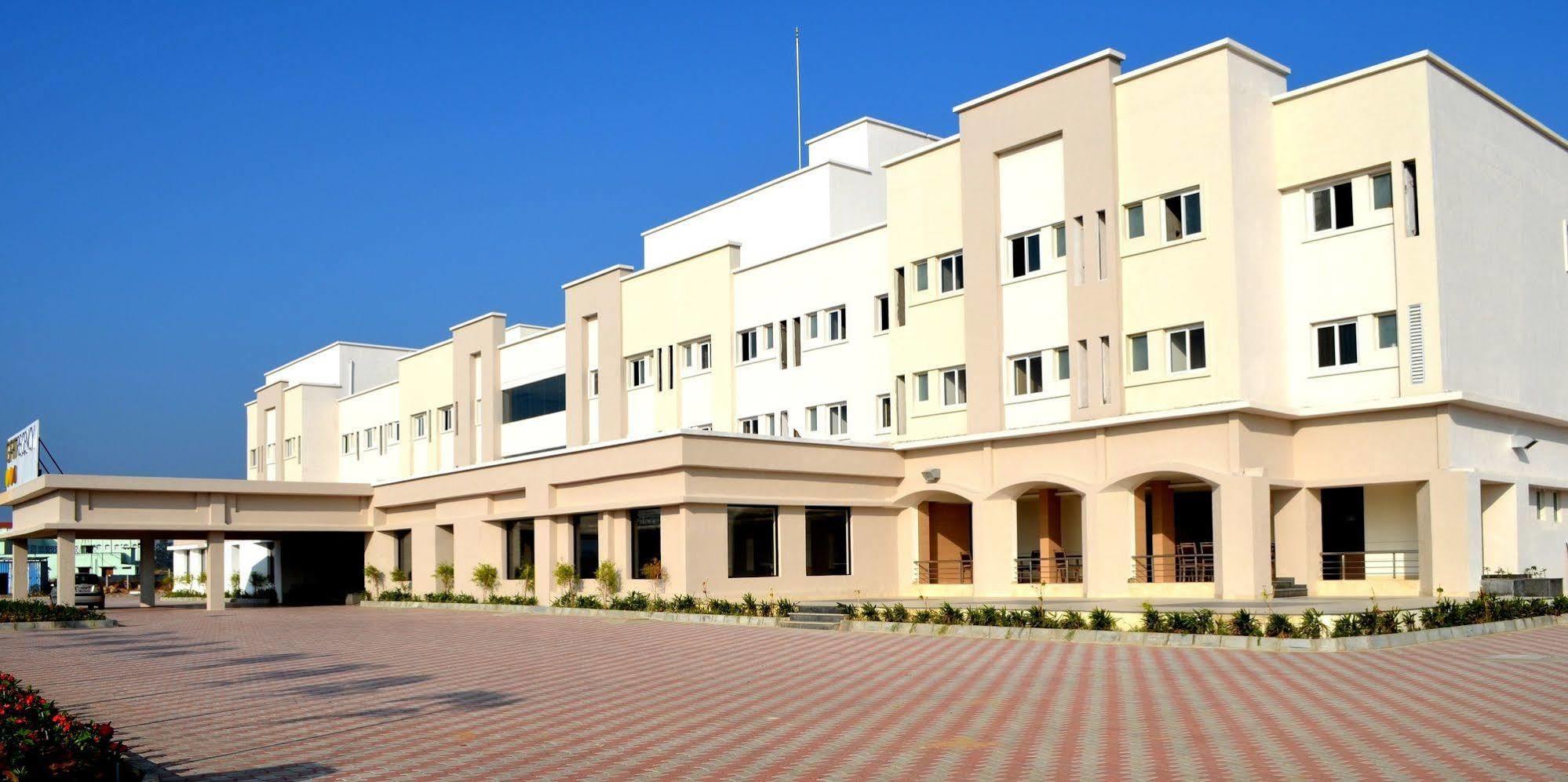 Regency Tiruttani By Grt Hotels Thiruttani Exteriér fotografie
